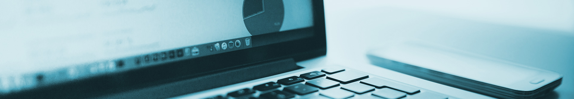 Analytics dashboard monitoring and reporting