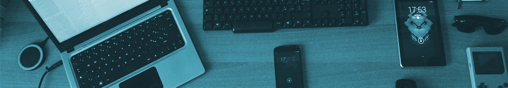 Mobile and desktop news room approach to social media management